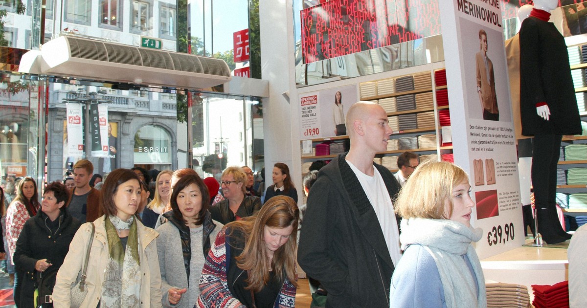 Uniqlo operator beefs up overseas markets for world No. 2 apparel retailer